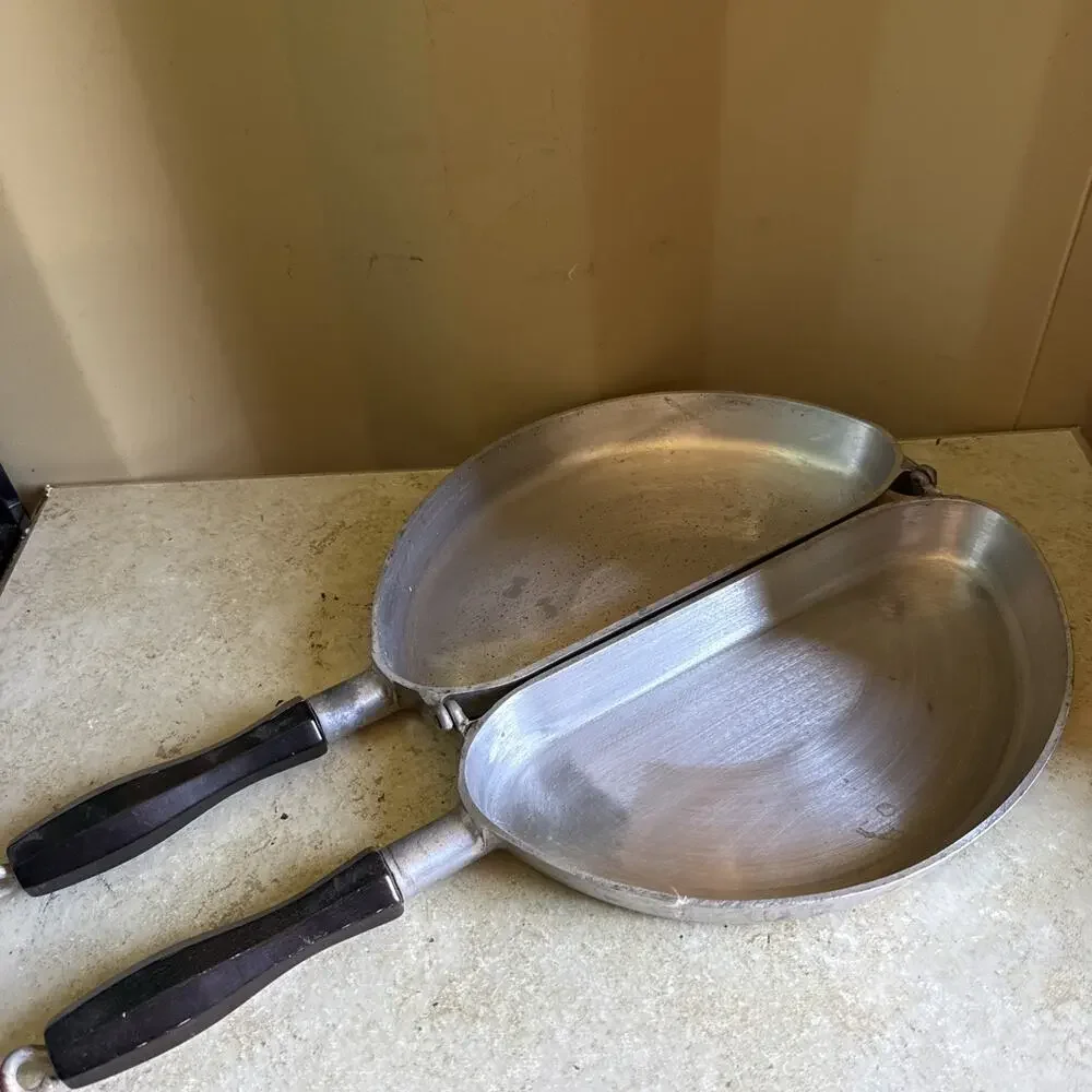 Merit Double Sided Fish Omelet Fry Flip Pan Skillet Vintage USA